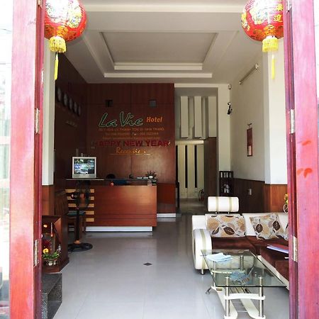 Lavie Hotel Нячанг Екстер'єр фото