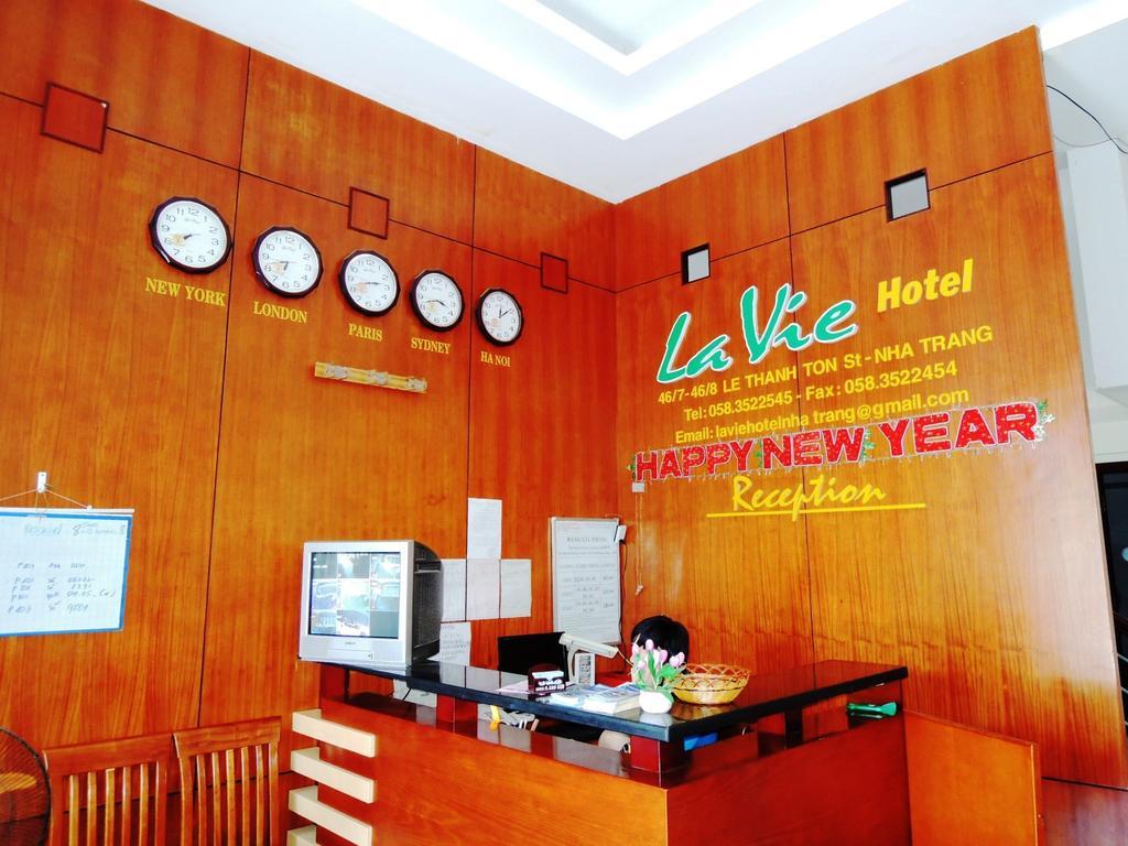 Lavie Hotel Нячанг Екстер'єр фото